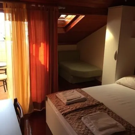 Room In Biograd Na Moru With Balcony, Air Conditioning, Wifi 4948-2 Biograd na Moru