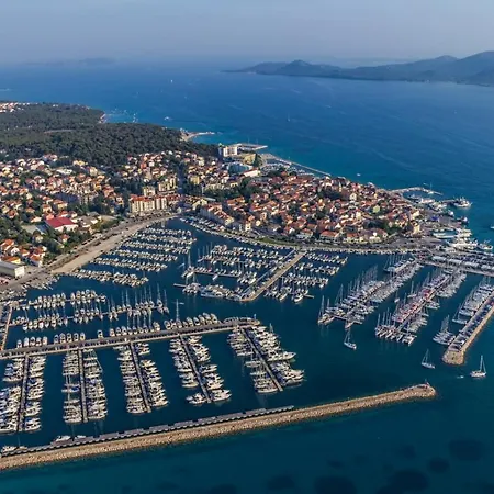 Vendégház Room In Biograd Na Moru With Balcony, Air Conditioning, Wifi 4948-2 Biograd na Moru